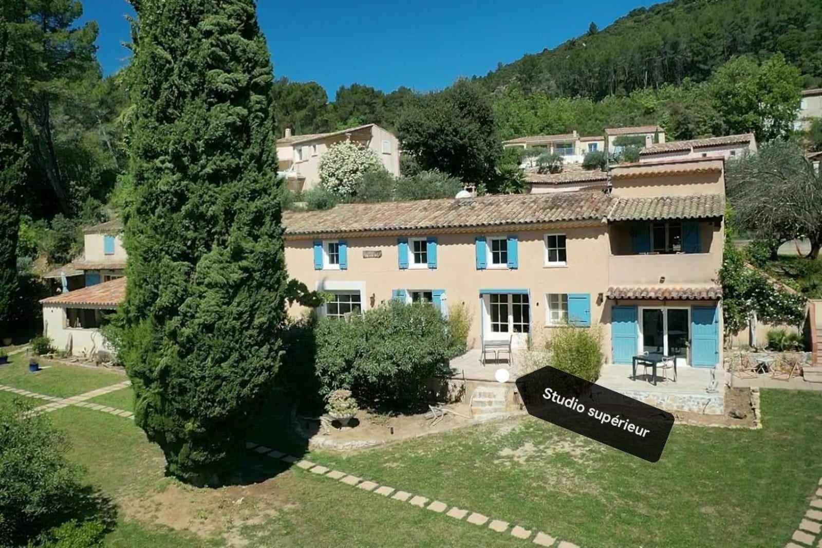 Gites Colline De Sollies Salernes Exterior photo