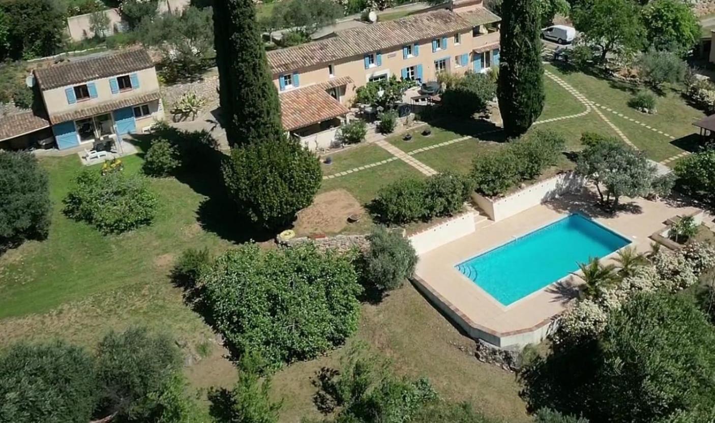 Gites Colline De Sollies Salernes Exterior photo